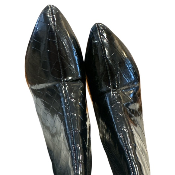 SHEIN Glossy Black Croc-Pattern Heeled Boots Size 6 - Picture 5 of 5